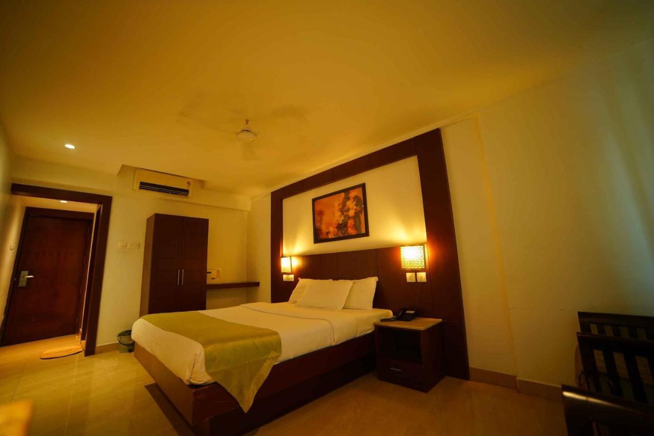غوروفايور Lalitha Inn المظهر الخارجي الصورة